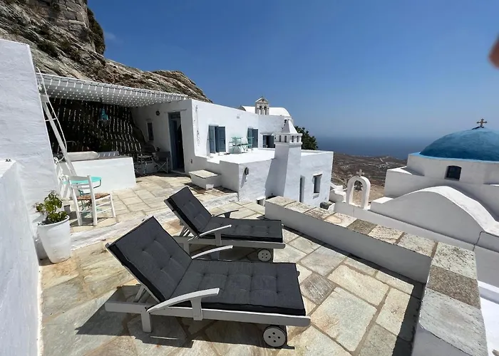Windhouses Serifos